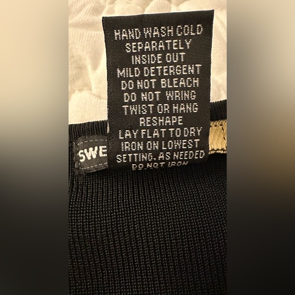 CUTE Sweaterworks Sparkly Sequin Champagne Glass Sweater. Size L. - Picture 8 of 8